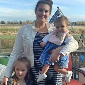 Meet your Posher, Joni